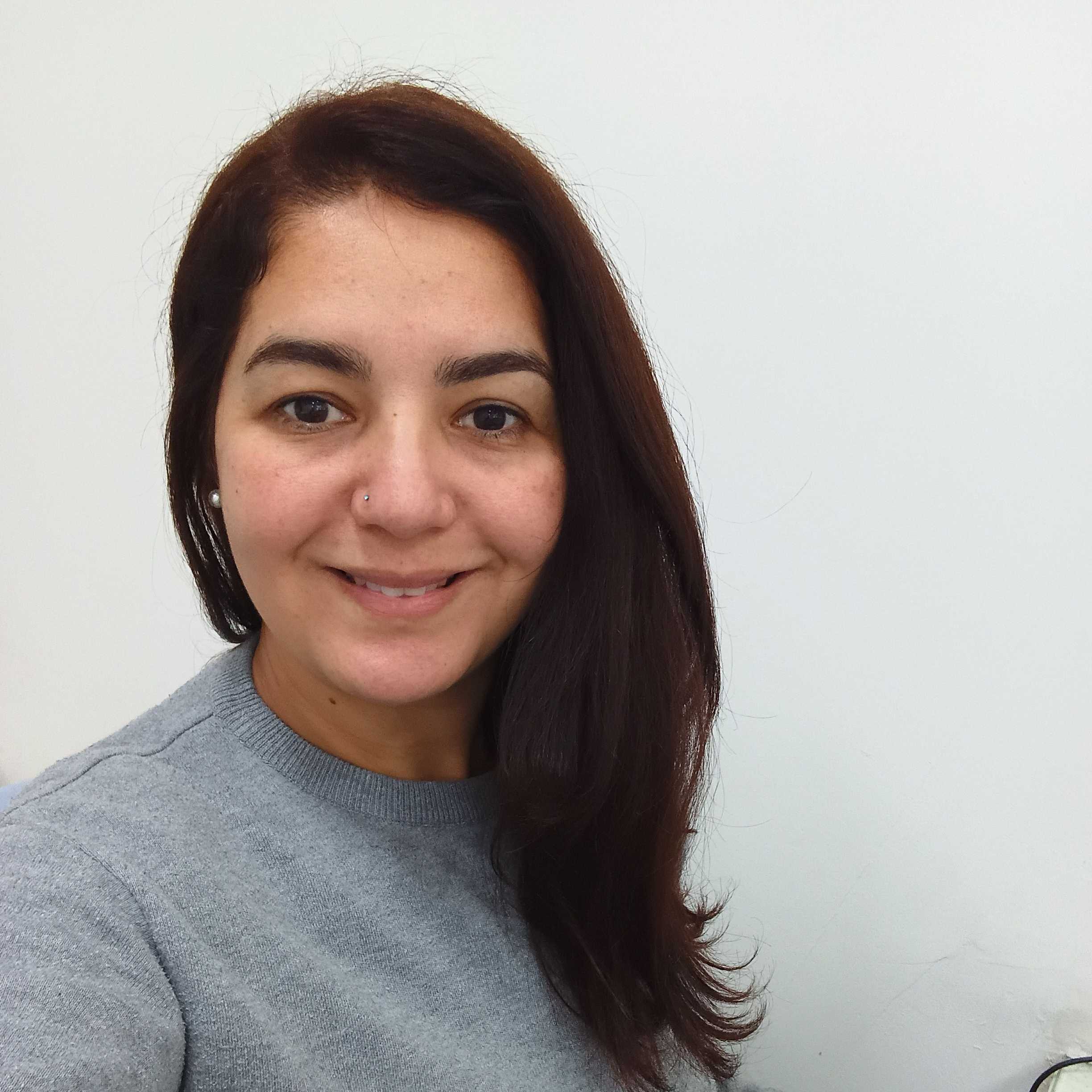 NATALIA DOM R.