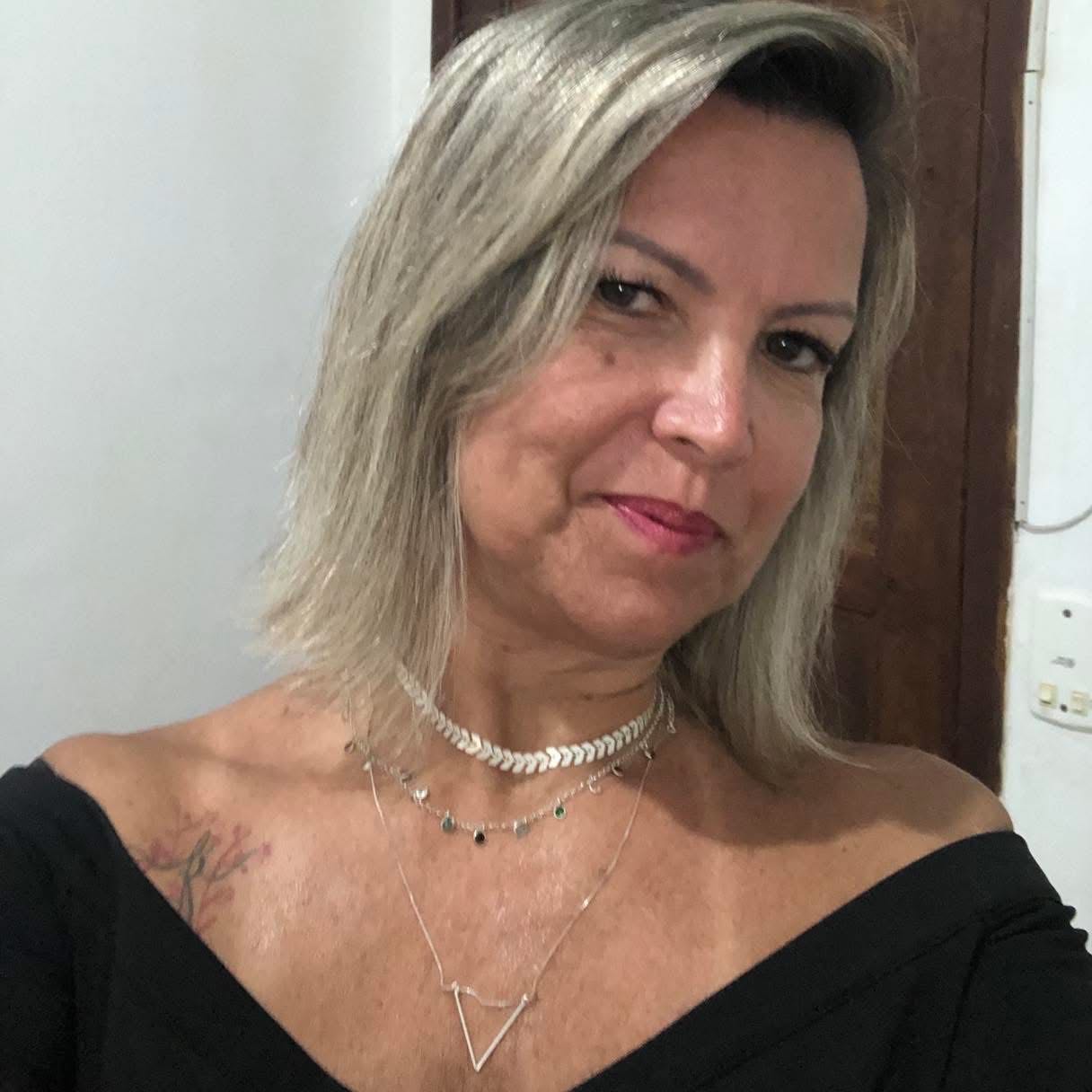 CLÁUDIA CARVALHO ENNES