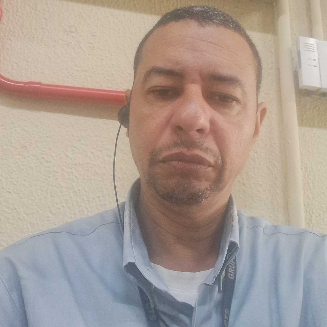 Eduardo Lins