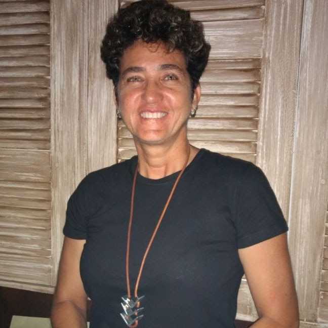 Cláudia Verônica dos Santos Lage