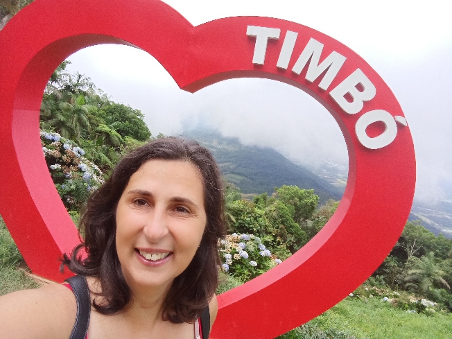 Valéria Helena Politi